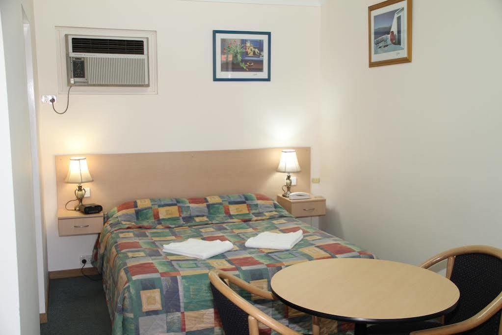 Border Motel Ґундівінді Екстер'єр фото